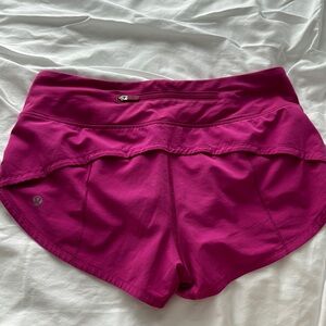 Lulu Pink Speed Up Shorts 2.5” Size 4
